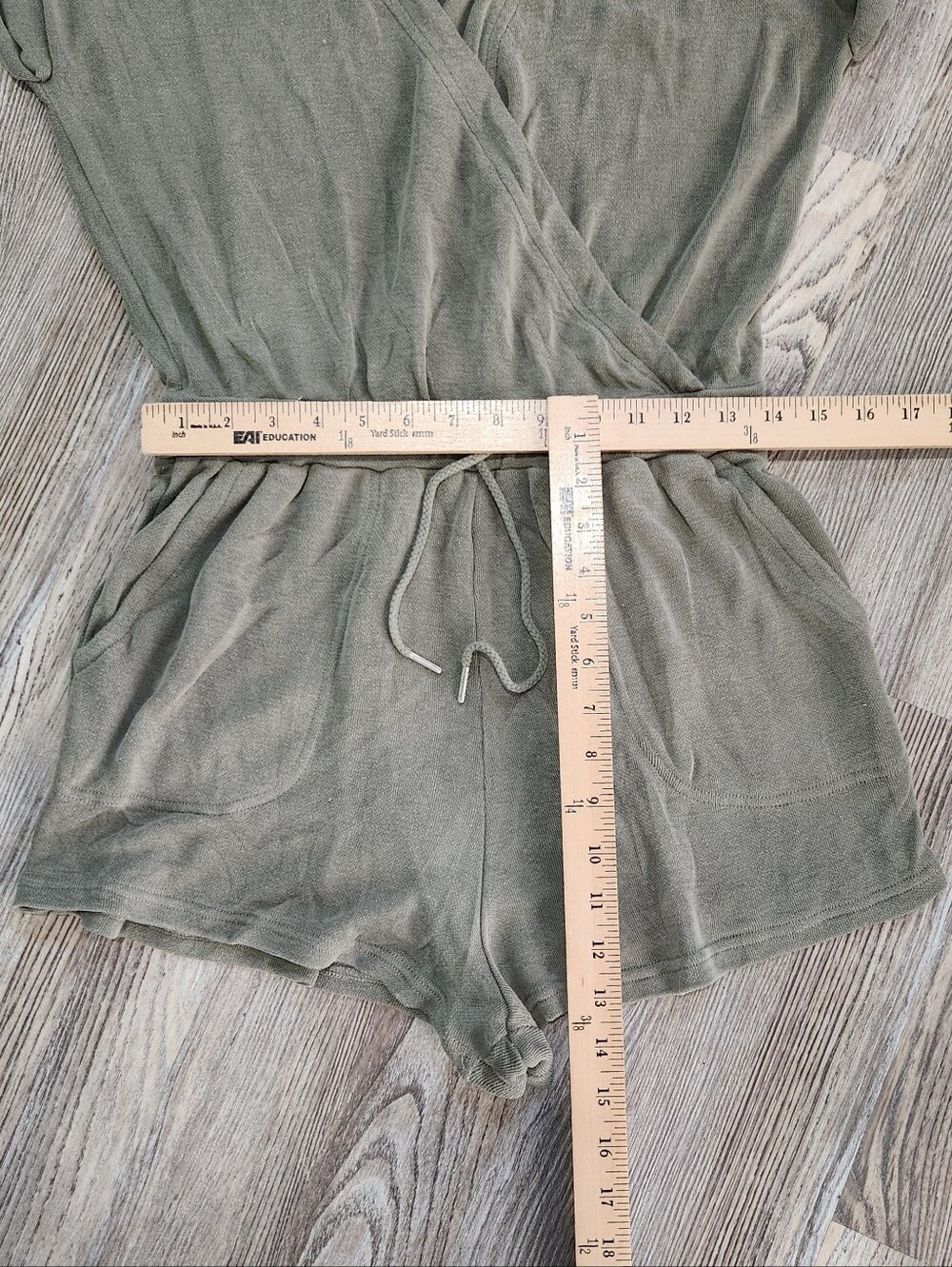 L Space Great Escape Slub Jersey Romper Olive Green Women S Cap Sleeve One Piece - Picture 14 of 15